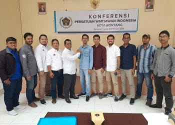 B1c736f9 E21c 4e16 B166 45bd7efe794a