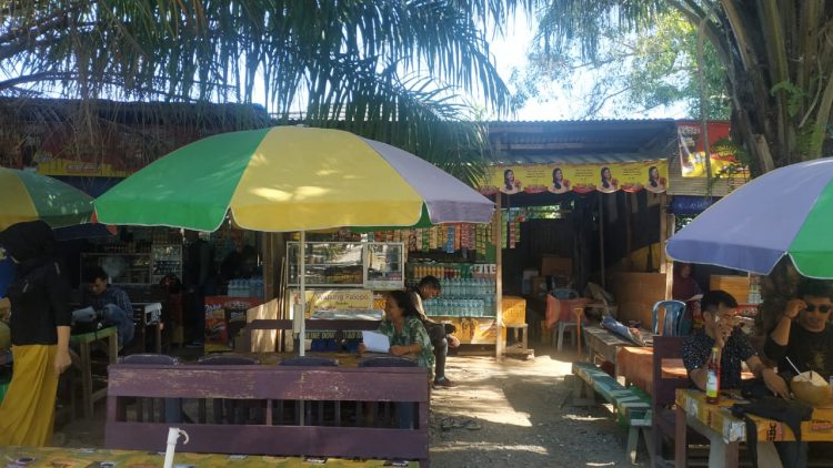 Beberapa pedagang di Stadion Bessai Berinta berencana menutup lapaknya mulai besok (19/3/2020). (Zaenul/Bontangpost.id)