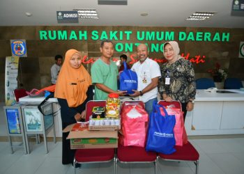 Dukung Antisipasi Penanganan Covid-19, Pupuk Kaltim Bantu APD dan Extra Fooding bagi Petugas Medis Beberapa RS di Kaltim