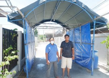 Wabah Berbuah Kreativitas, RT 25 Bontang Baru Dirikan Terowongan Sterilisasi