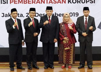 Di Tengah Wabah Korona, Pimpinan KPK Minta Naik Gaji Rp 300 Juta