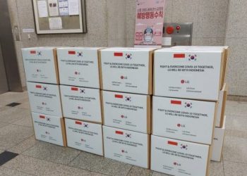 Alat tes korona bantuan dari LG siap diterbangkan dari Korea Selatan ke Indonesia. (Antara)