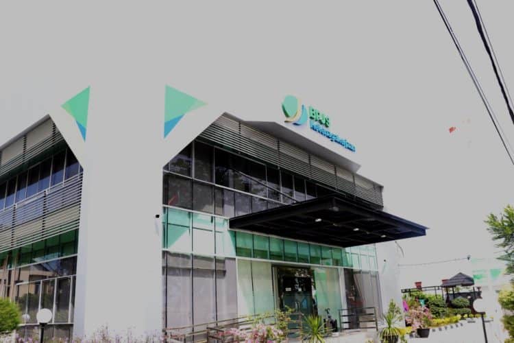 Prosedur klaim Jaminan Hari Tua (JHT) yang sebelumnya mengharuskan peserta hadir dan membawa dokumen asli ke kantor cabang BPJS Ketenagakerjaan (BPJAMSOSTEK), kini dapat dilakukan sepenuhnya via daring. (BPJAMSOSTEK Bontang for Bontangpost.id)