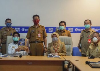 Penyerahan LKPD Manfaatkan Video Conference
