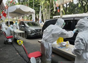 Pengalaman Pertama Seorang Relawan COVID-19: Tegang, Orang Tua Khawatir