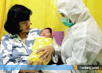 Dag-dig-dug Para Ibu Yang Melahirkan di Masa Pandemi