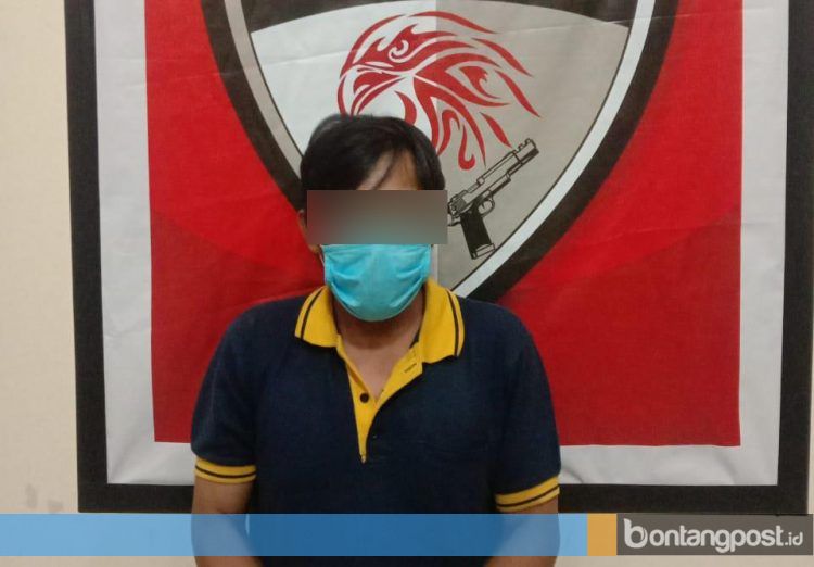 RH diamankan Polres Bontang usai diduga melakukan pemerasan. (Polres Bontang for Bontangpost.id)