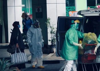 Ngamuk Lagi, Pasien Covid-19 Dipindah ke Kamar Berteralis Besi