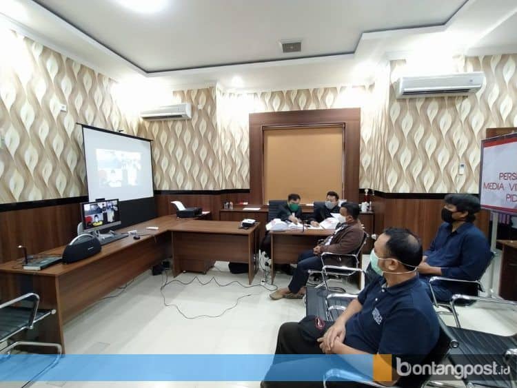 Sidang lanjutan kasus dugaan korupsi di tubuh Perusda AUJ kembali digelar, Rabu (29/4).(ADIEL KUNDHARA/KP)