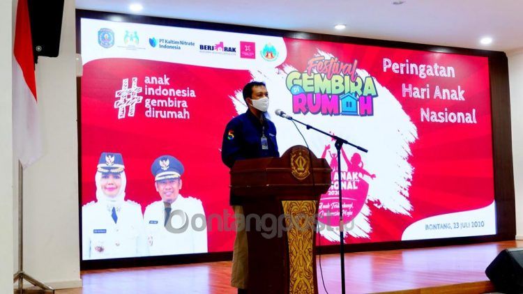 Site Director PT KNI Bakat Subroto Hadi saat memberikan sambutan. (PT KNI for Bontangpost.id)