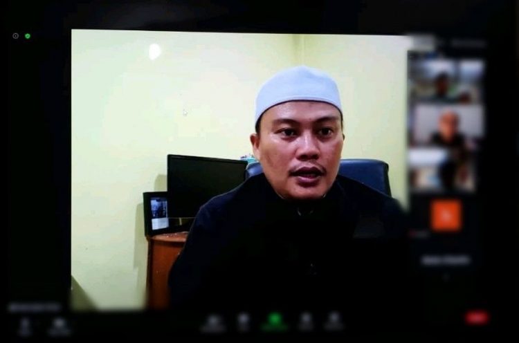 Ustaz Syahrin Toriq menjadi salah satu pengisi tausyiah virtual gelaran BPUI Pupuk Kaltim kepada karyawan. (Humas Pupuk Kaltim)