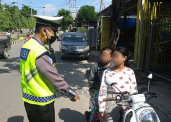Tidak Memakai Helm Mendominasi Pelanggaran dalam Operasi Patuh Mahakam