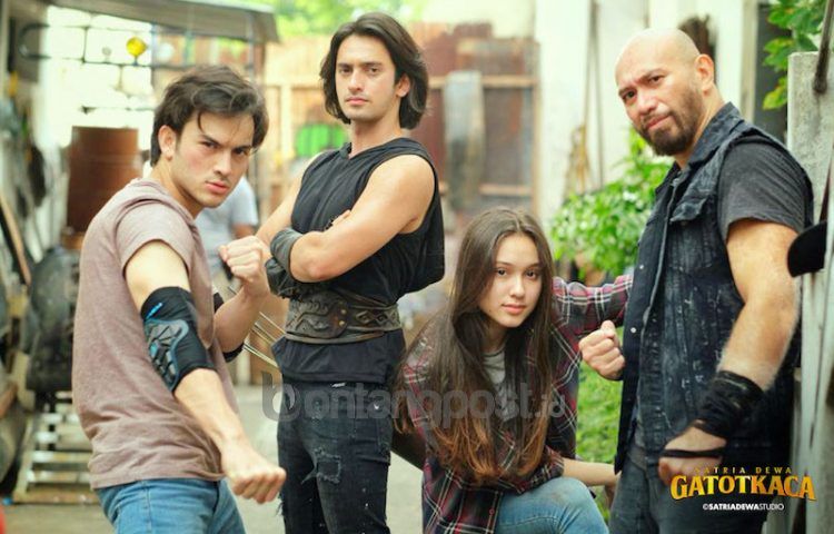 Para pemain film Satria Dewa Gatotkaca. (dok. Satria Dewa Studio)