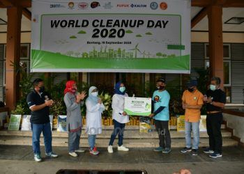 World Cleanup Day 2020, PIKA Pupuk Kaltim Kumpulkan 255 Kg Lebih Sampah Plastik Rumah Tangga