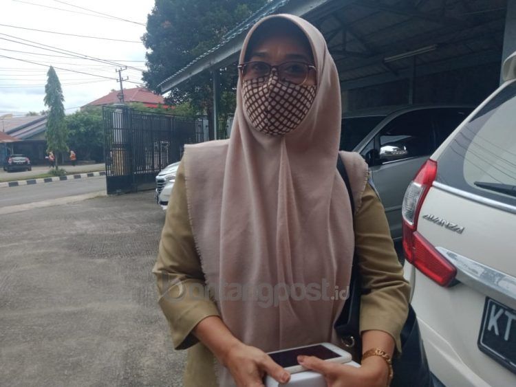 Kabid Politik Dalam Negeri dan Organisasi Kemasyarakatan Badan Kesbangpol Bontang, Marwati. (Fitri/bontangpost.id)