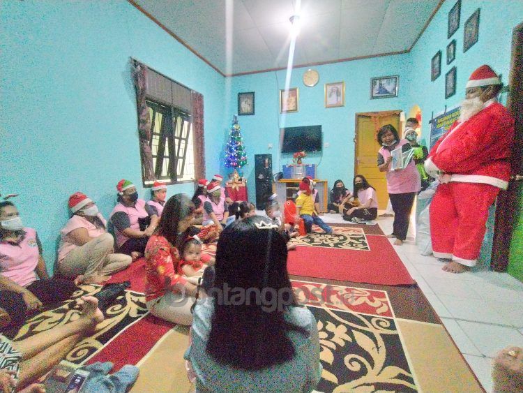 Dinkes meminta agar perayaan Natal tahun ini tidak melakukan kunjungan yang berlebihan. (dok)