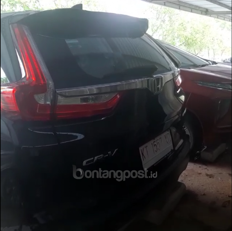 Salah satu mobil dinas yang dibeli Pemkot Bontang.