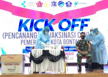 Dandim Jadi Relawan Pertama Divaksin Covid-19