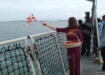 Penghormatan Terakhir kepada Para Korban Sriwijaya Air