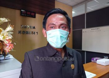 Bakhtiar Wakkang Dorong Vaksinasi Guru Dipercepat