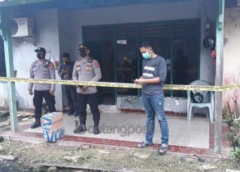 Tak Angkat Telepon Istri, Suami Ditemukan Meninggal Bersila