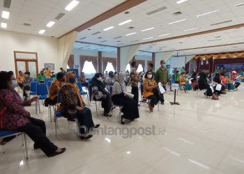 Disebar di 3 Titik, Vaksinasi Guru Bontang Dimulai
