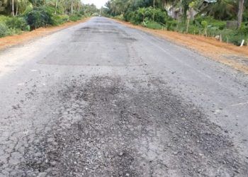 Poros Tengah Lebih Dekat, Dari Kubar ke Samarinda Hanya Empat Jam