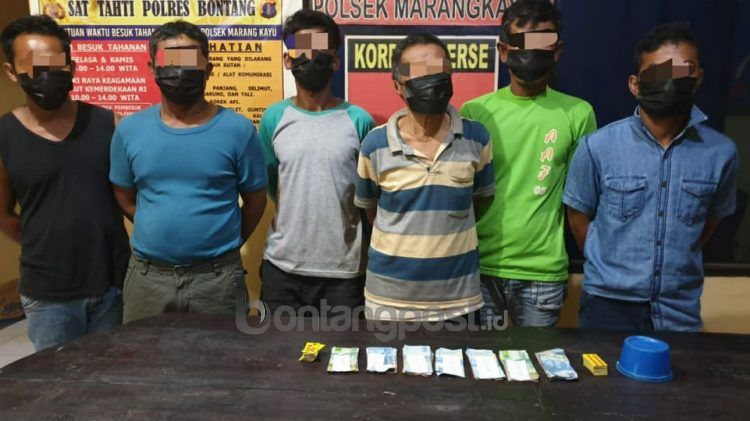 Tersangka kasus perjudian ditahan di Polsek Marangkayu. (Satreskrim Polsek Marangkayu)