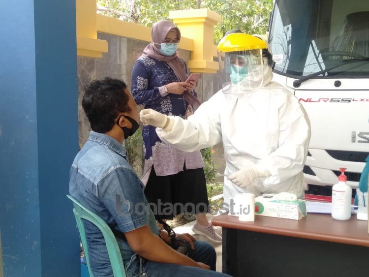 Insentif tenaga kesehatan penanganan pandemi Covid-19 untuk tunggakan tiga bulan terhitung Oktober hingga Desember 2020 bakal cair dalam beberapa hari ke depan.