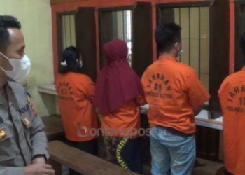 2 Ibu Rumah Tangga Nunggu Sahur Sambil Judi