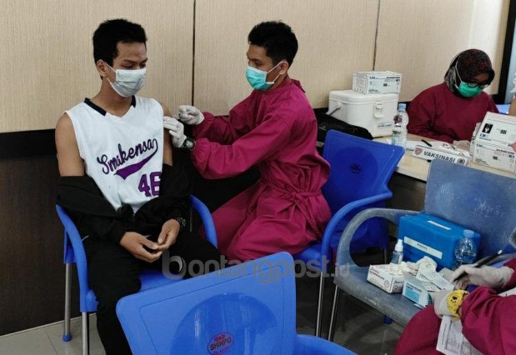 Vaksinasi di Makodim Bontang (Nasrullah/bontangpost.id)