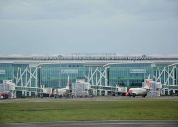 Penumpang Pesawat Tujuan Jawa-Bali, Wajib Kantongi Tes PCR Negatif dan Sertifikat Vaksin