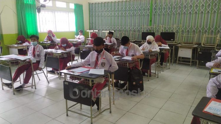 Skema pembelajaran tatap muka terbatas belum dilaksanakan oleh Pemkot Bontang meski saat ini berdasarkan assesmen masuk level 3 pandemi covid-19.