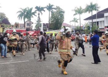 Tunaikan Janji Politik, Wali Kota Basri Resmikan Call Center 112