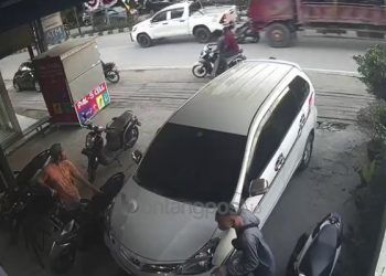 Truk Seruduk 4 Mobil dan 2 Motor, Warga Gunung Telihan Meninggal