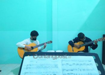 Romario dan Moses Wakili Bontang di Cabang Duet Gitar FLS2N