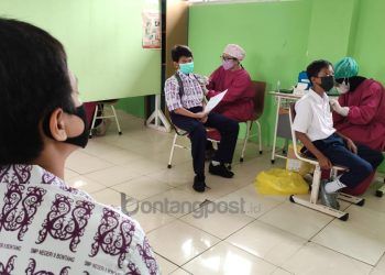 PT KMI Vaksinasi Massal bagi 530 Pelajar di Bontang