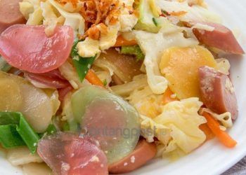 Akhir Pekan dengan Seblak Basah Kuah Pedas