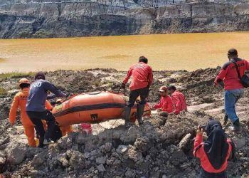 Satu Pekerja yang Terseret Longsor Ditemukan Meninggal di Lubang Tambang