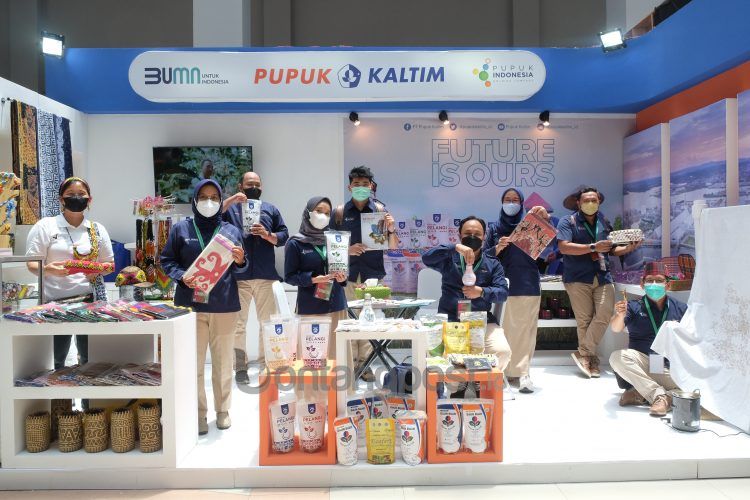 Produk mitra binaan Pupuk Kaltim turut dipamerkan di expo Go Borneo. (Humas Pupuk Kaltim)