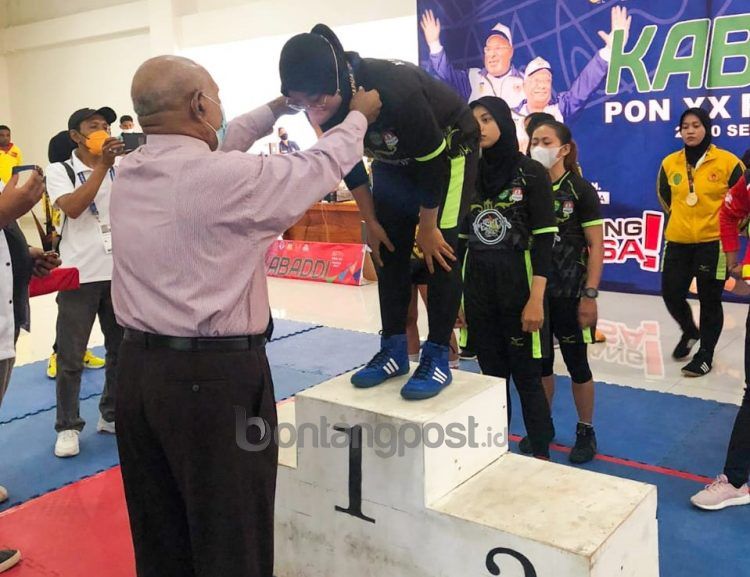 Atlet asal Bontang Siti Nur Suhada menyabet empat medali di PON Papua