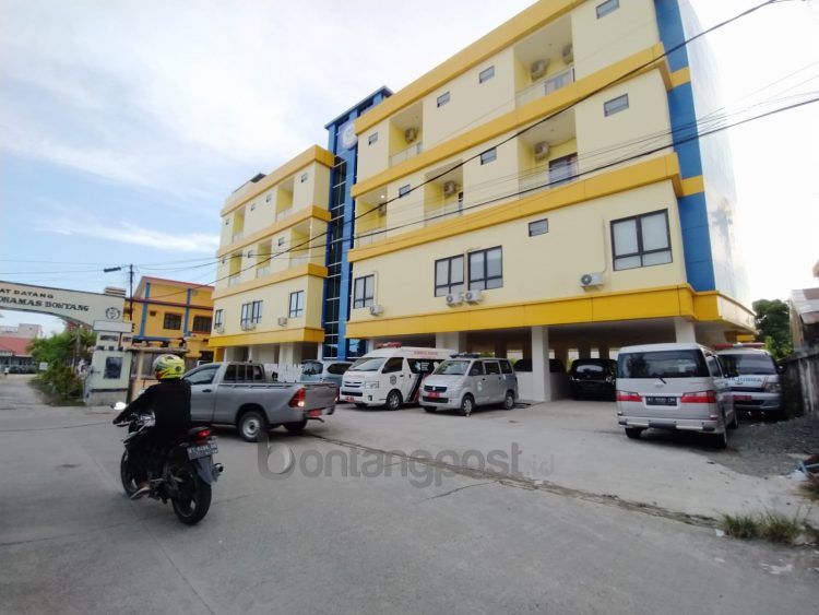 Bangunan Rumah Sakit Tipe D ditargetkan oleh Ketua DPRD Andi Faizal Sofyan Hasdam harus dioperasionalkan tahun depan.