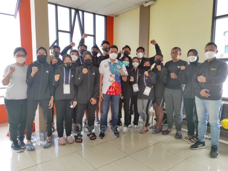 Andi Harun menyambangi dan memberi motivasi kepada atlet taekwondo Kaltim. (Erik Alfian)