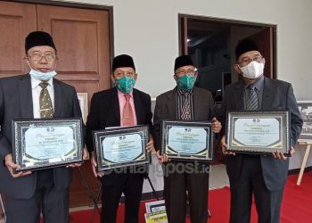 Tim Sebelas Terima Penghargaan dari Pemkot Bontang