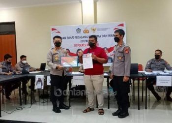 Polres Bontang Salurkan Bantuan Rp 4,5 Miliar untuk Pedagang Kaki Lima dan Warung