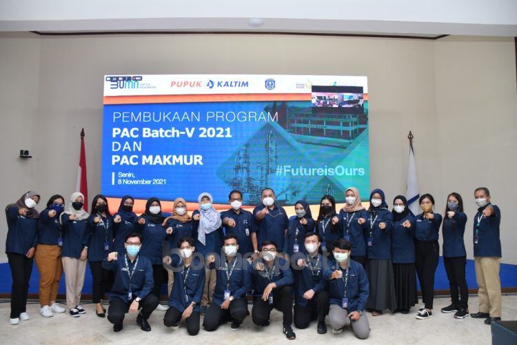 Peserta PAC Batch 5 dan PAC MAKMUR 2021 bersama direksi dan manajemen PKT. (Humas PKT)