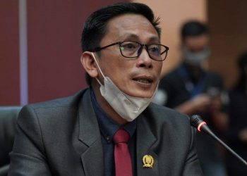 Bakhtiar Wakkang Nilai Penebangan Hutan Bakau Persoalan Besar