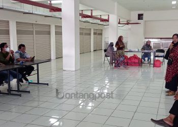 Reses Bakhtiar Wakkang, Pedagang Tamrin Minta Tertibkan Pasar “Liar”