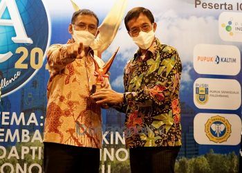 Raih Skor Tertinggi Indonesian Quality Award 2021, Pupuk Kaltim Pertahankan Predikat Industry Leader