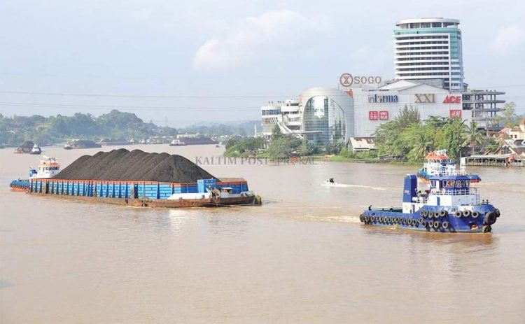 Tingginya permintaan batu bara punya dampak penting bagi Kaltim. Salah satunya terkait peranan ekspor di negeri ini. Di mana Benua Etam menjadi salah satu daerah penyumbang ekspor terbesar di Indonesia.